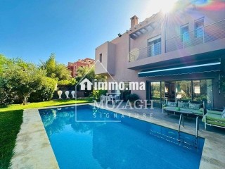 spacieuse-villa-avec-piscine-privee-route-casa