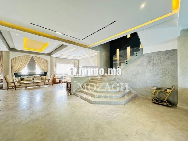 spacieuse-villa-avec-piscine-privee-route-casa-big-9