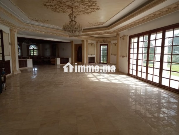 a-louer-villa-de-prestige-a-usage-de-bureaux-big-17