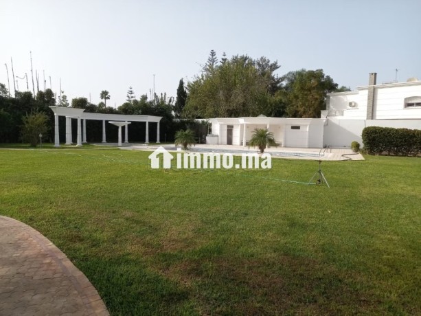 a-louer-villa-de-prestige-a-usage-de-bureaux-big-2