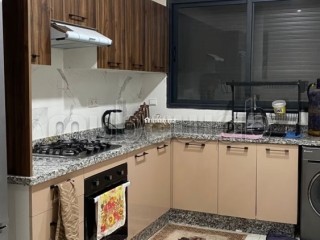 Location saisonnière à Sidi Rahal Chatai. 3 belles chambres. Porte blindée et résidence sécurisée - Appartement à vendre