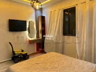Location saisonnière à Sidi Rahal Chatai. 3 belles chambres. Porte blindée et résidence sécurisée - Appartement à vendre