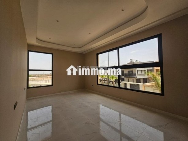 villa-a-vendre-a-targa-400m2-avec-piscine-big-1