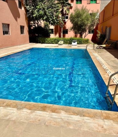 2-chambres-renove-avec-piscine-et-balcon-big-4