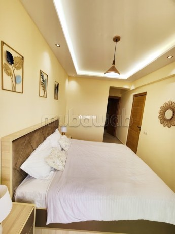 2-chambres-renove-avec-piscine-et-balcon-big-5