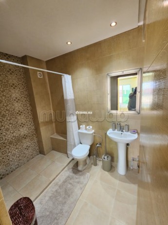 2-chambres-renove-avec-piscine-et-balcon-big-8