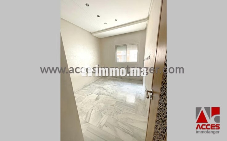 appartement-vide-a-louer-en-plein-centre-ville-big-4