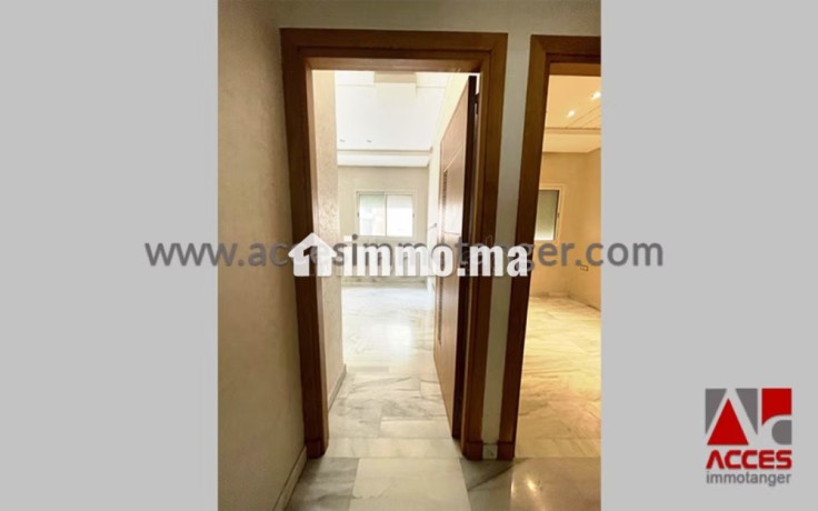 appartement-vide-a-louer-en-plein-centre-ville-big-5