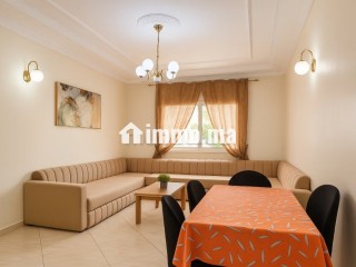 louez-cet-appartement-a-la-ville-haute-2-belles-chambres-bien-meuble