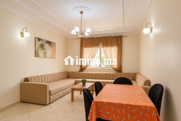 louez-cet-appartement-a-la-ville-haute-2-belles-chambres-bien-meuble-big-0