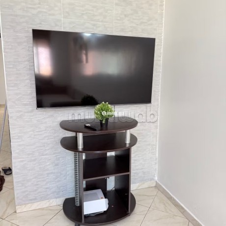 louez-cet-appartement-a-la-ville-haute-2-belles-chambres-bien-meuble-big-5
