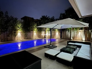 Jolie ville pour les vacances - Villa à vendre