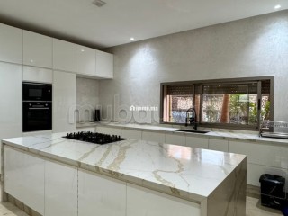 Jolie ville pour les vacances - Villa à vendre