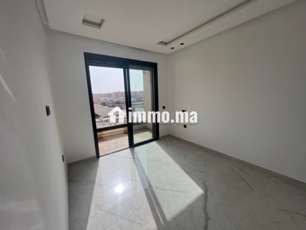 appartement-a-lachat-a-hivernage-1-belle-chambre-prestation-de-conciergerie-belle-piscine-big-9