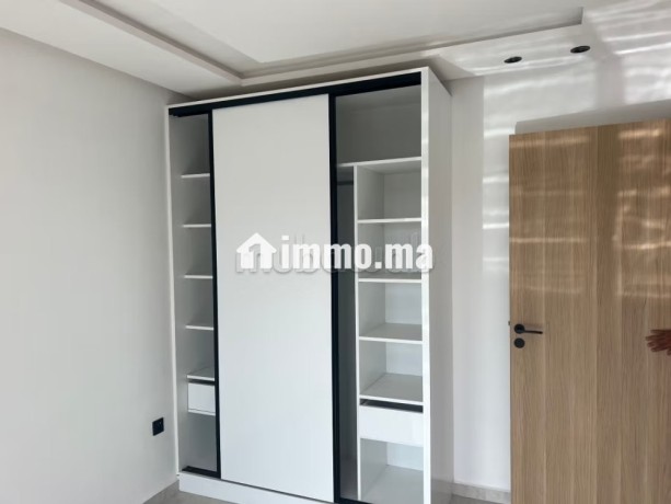 appartement-a-lachat-a-hivernage-1-belle-chambre-prestation-de-conciergerie-belle-piscine-big-11