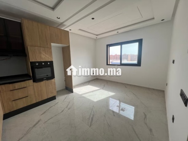 appartement-a-lachat-a-hivernage-1-belle-chambre-prestation-de-conciergerie-belle-piscine-big-3
