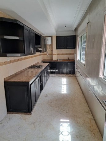 duplex-spacieux-a-louer-vide-130-m2-ghandi-big-4