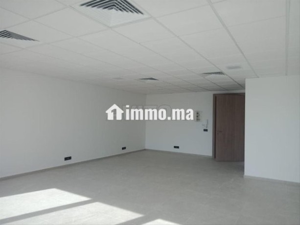 bureau-moderne-a-louer-a-oasis-big-4