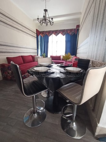 appartements-a-louer-en-centre-1-piece-salon-marocain-et-antenne-parabolique-big-15