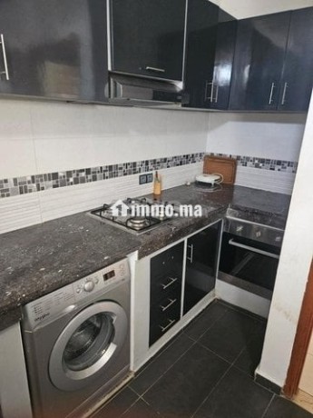 bel-appartement-meuble-a-cote-marche-central-big-0