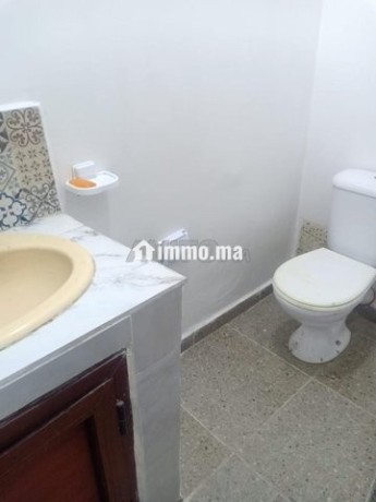 petit-appartement-a-louer-quartier-des-hopitaux-big-5