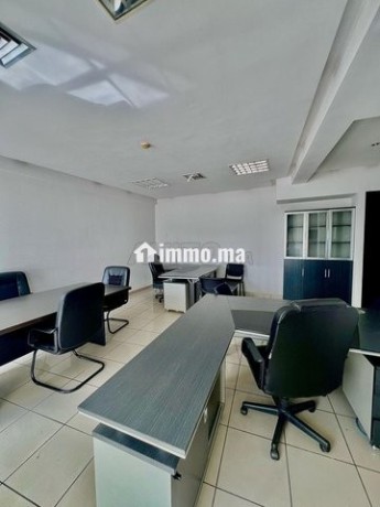 bureau-equipe-50-sur-bd-de-paris-centre-ville-big-3