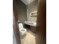 a-louer-studio-dernier-etage-avec-terrasse-small-9