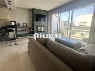 a-louer-studio-dernier-etage-avec-terrasse