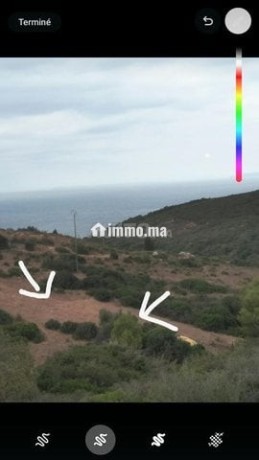 terrain-vue-sur-mer-et-montagne-big-0