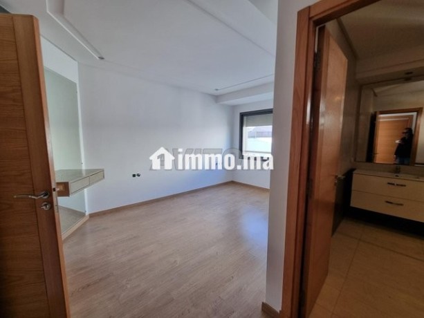 appartement-a-louer-105-m2-a-casablanca-big-13
