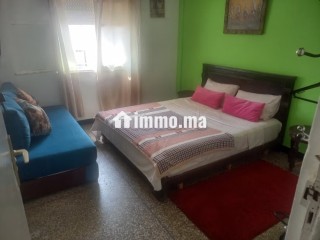 Location saisonnière à Agdal.
Superficie 48 m².
Porte blindée, antenne parabolique - Appartement à vendre - Rabat