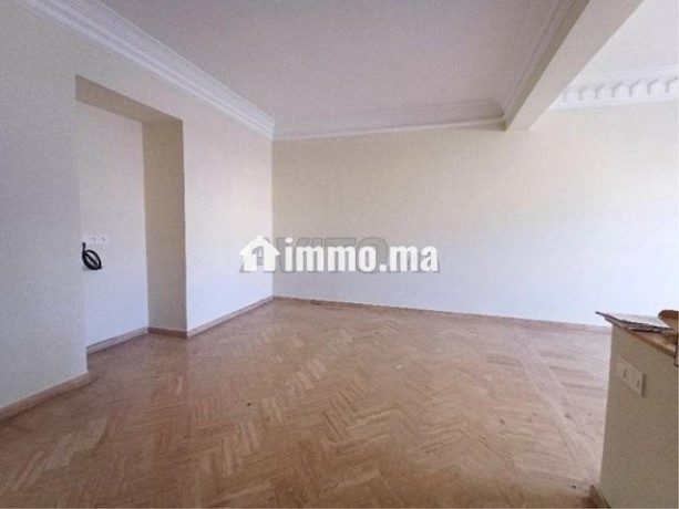 joli-appartement-vide100-m2-a-val-fleuri-big-3