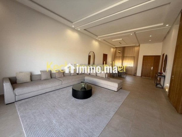 joli-villa-meuble-moderne-location-big-0