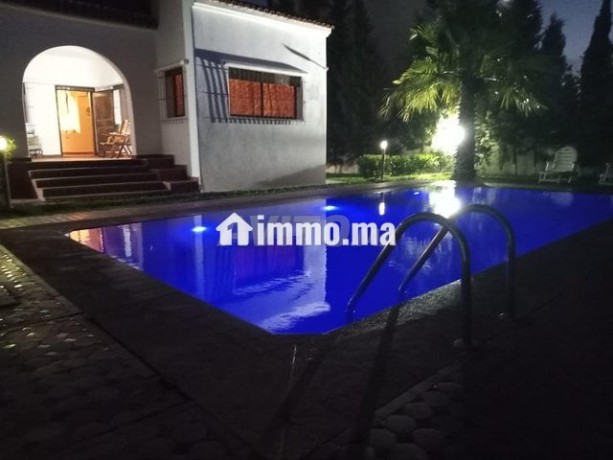 villa-de-600-m-avec-piscine-privee-et-vue-mer-big-1
