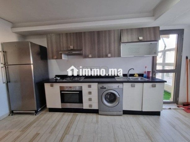 appartement-vide-a-louer-96-m2-a-casablanca-big-3