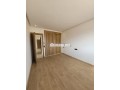 bel-appartement-vide-en-location-longue-duree-small-6