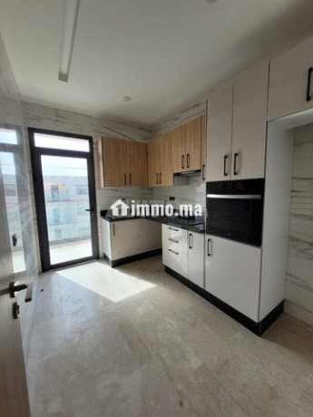 bel-appartement-vide-en-location-longue-duree-big-1
