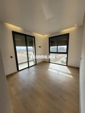 bel-appartement-vide-en-location-longue-duree-big-2