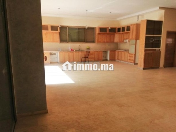 location-villa-neuve-vide-dans-residence-big-5