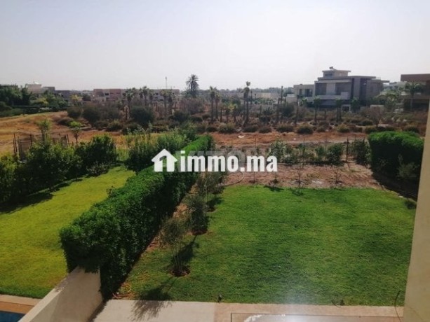 location-villa-neuve-vide-dans-residence-big-7