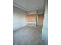 location-appartement-vide-a-quartier-oasis-small-1