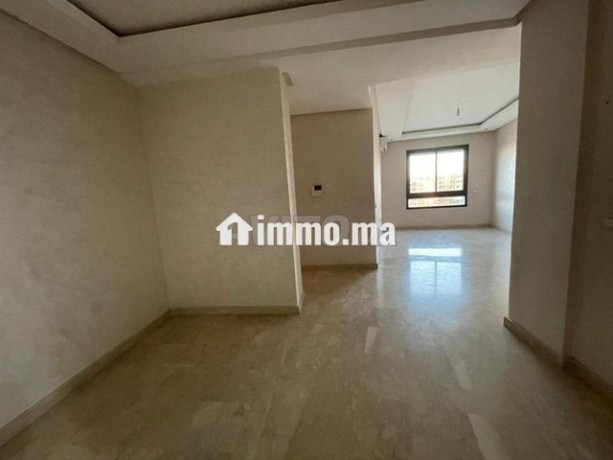 location-appartement-vide-a-quartier-oasis-big-3
