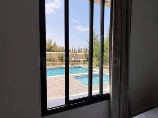 Villas de luxe à louer à Route d'Agadir.
Surface de 800 m².
Salon traditionnel marocain, résidence sécurisée - Villa à vendre - Essaouira
