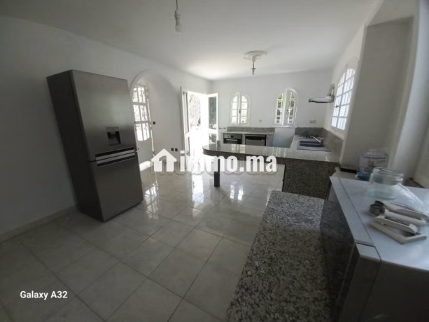 villa-de-haut-standing-a-louer-a-el-manar-el-hank-5-chambres-tout-confort-avec-cheminee-et-climatisation-big-10