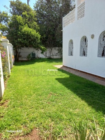 villa-de-haut-standing-a-louer-a-el-manar-el-hank-5-chambres-tout-confort-avec-cheminee-et-climatisation-big-12