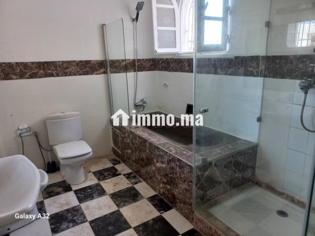 villa-de-haut-standing-a-louer-a-el-manar-el-hank-5-chambres-tout-confort-avec-cheminee-et-climatisation-big-5