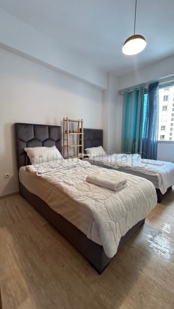 Location d'un appartement à De La Plage. Surface totale 95 m². Porte blindée, salon marocain traditionnel - Vente Immobilier - Tanger - photo 8