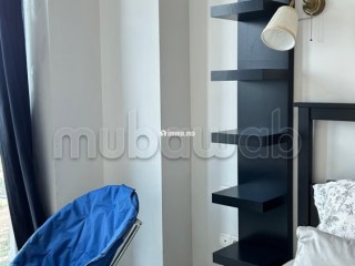 Location d'un appartement à De La Plage. Surface totale 95 m². Porte blindée, salon marocain traditionnel - Appartement à vendre - Tanger