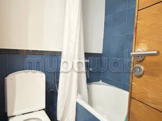 Location d'un appartement à De La Plage. Surface totale 95 m². Porte blindée, salon marocain traditionnel - Appartement à vendre - Tanger