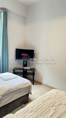 location-dun-appartement-a-de-la-plage-surface-totale-95-m2-porte-blindee-salon-marocain-traditionnel-big-9